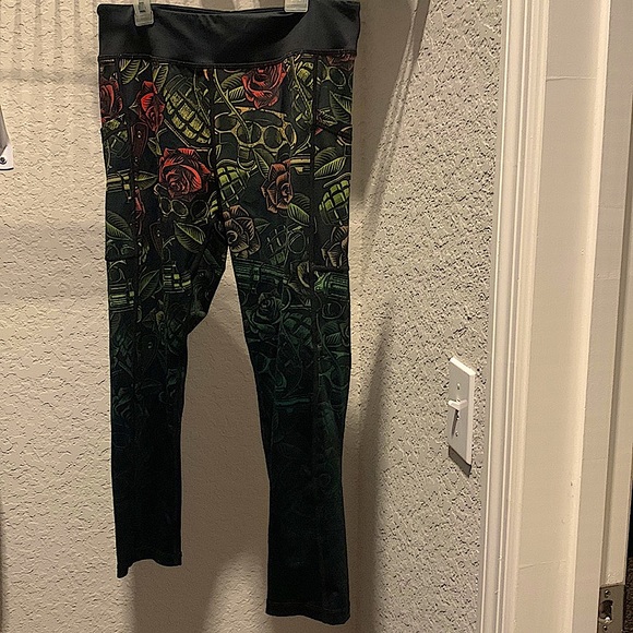 Constantly Varied Gear Pants - CVG rose grenade capri with pockets